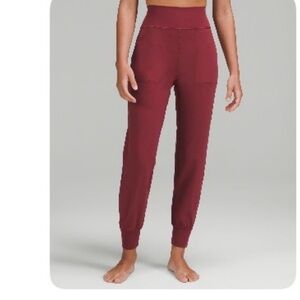 Lululemon align joggers mulled wine